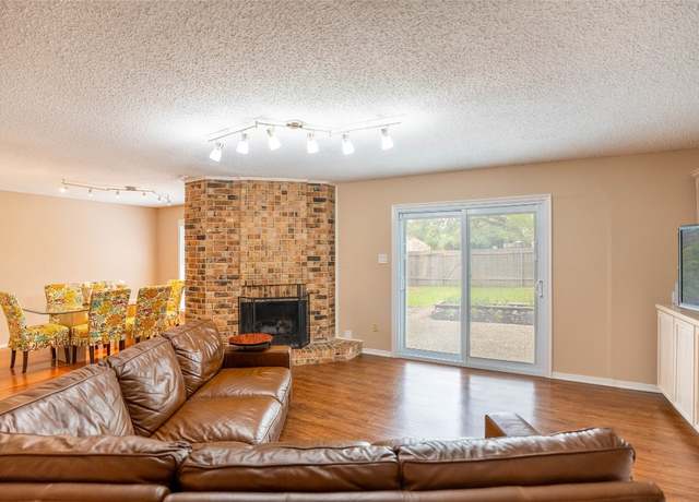 Property at 8403 Ardash Ln, Austin, TX 78759, 3 beds, 2 baths