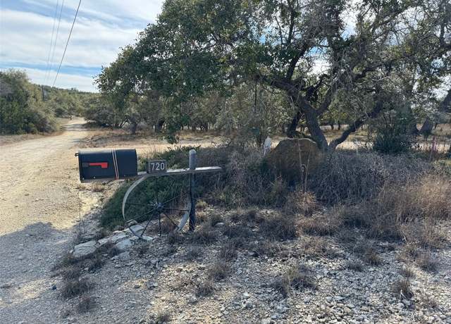 Property at 720 Peale Rd, Wimberley, TX 78676, 3 beds, 2 baths
