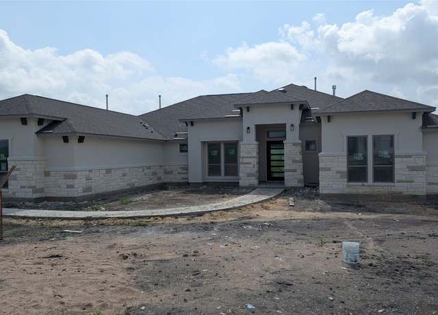 Property at 213 Scofield Ave, Georgetown, TX 78628, 4 beds, 4 baths