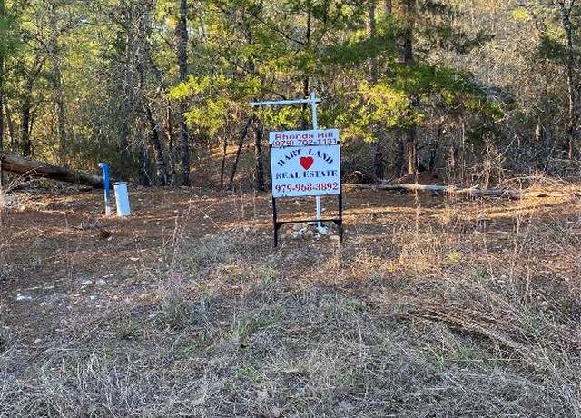 Property at 344 Pine View Dr, La Grange, TX 78945
