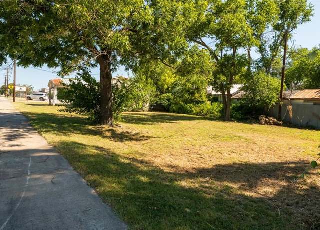 Property at 406 Senterfitt St, Lometa, TX 76853