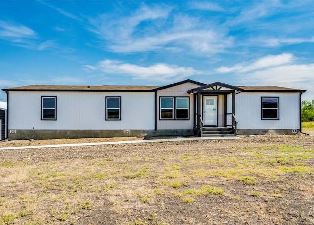 Property at 4927 Mustang Way, San Marcos, TX 78666, 4 beds, 2 baths