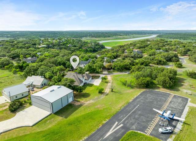 Property at 135 Bedford Dr, Spicewood, TX 78669, 4 beds, 3.5 baths