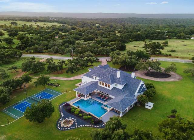 Property at 500 Autumn Ln, Dripping Springs, TX 78620, 4 beds, 4 baths
