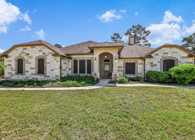 Property at 117 E Tanglebriar Ct #11, Bastrop, TX 78602, 4 beds, 2.5 baths