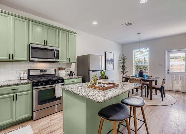 Property at 184 Palm Dr, Buda, TX 78610, 3 beds, 2 baths