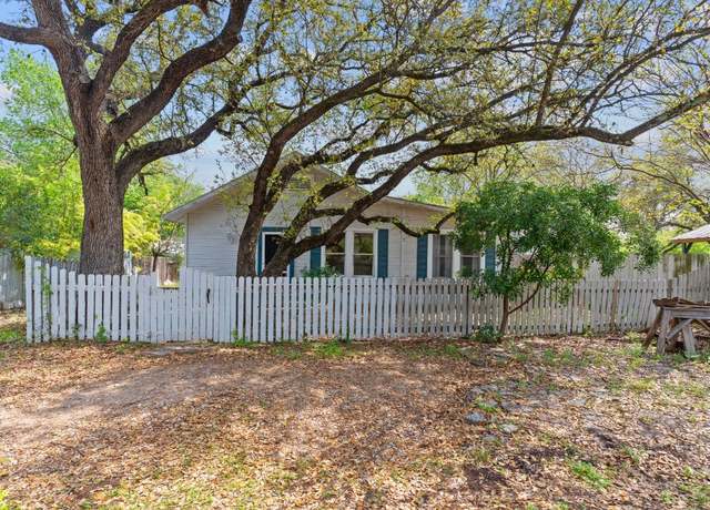 Property at 18309 Lake Oaks Dr, Jonestown, TX 78645, 3 beds, 1 bath