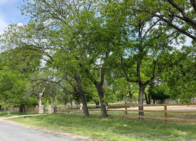 Property at 308 Hackberry St, Junction, TX 76849, 3 beds, 2.5 baths