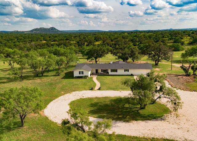 Property at 2340 E State Highway 71, Llano, TX 78643, 3 beds, 3 baths