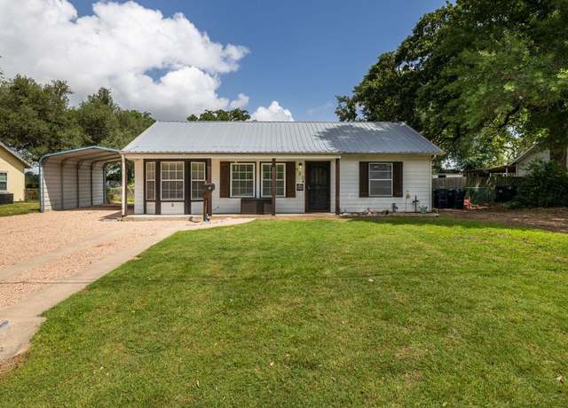 Property at 920 Haley Ave, Rockdale, TX 76567, 3 beds, 2 baths