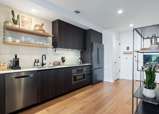 Property at 48 East Ave #2906, Austin, TX 78701, 1 bed, 1 bath