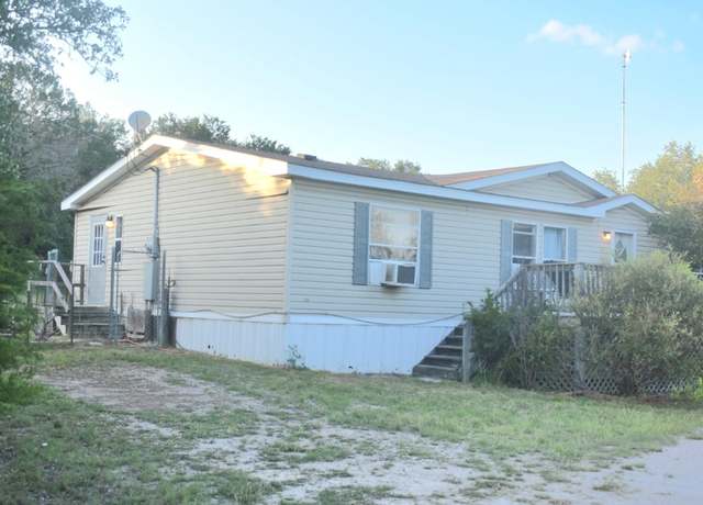Property at 1800 Thousand Oaks Trl, Liberty Hill, TX 78642, 3 beds, 2 baths