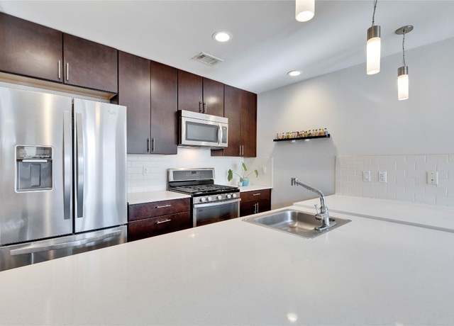 Property at 1603 Enfield Rd #206, Austin, TX 78703, 1 bed, 1 bath