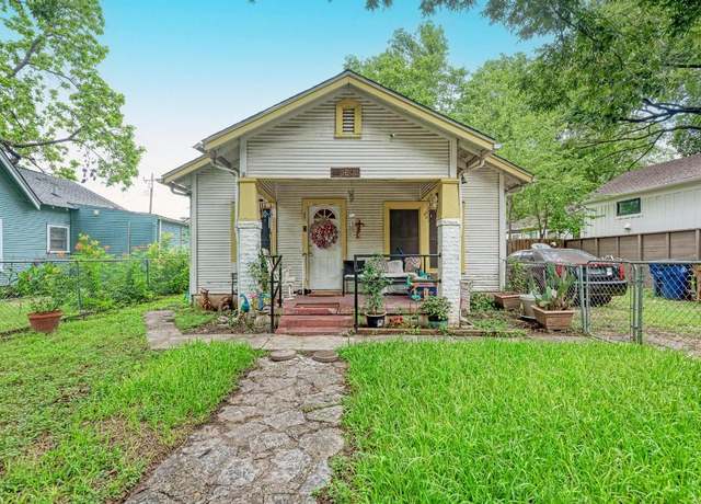 Property at 1602 Canterbury St, Austin, TX 78702, 2 beds, 1 bath