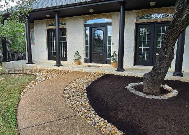 Property at 713 Oakwood Ln, Dripping Springs, TX 78620, 4 beds, 4 baths