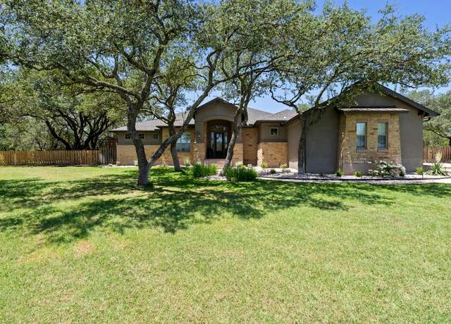Property at 126 Foxwood Trl, Marble Falls, TX 78654, 3 beds, 2.5 baths