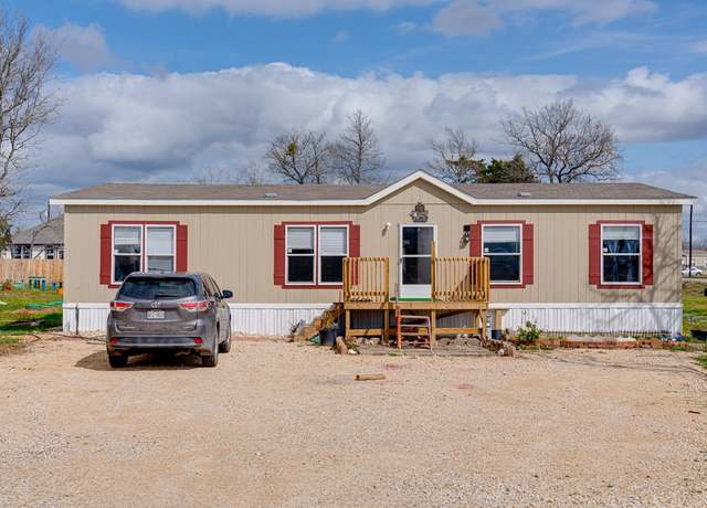 Property at 102 Lobo Ln, Cedar Creek, TX 78612, 4 beds, 2 baths
