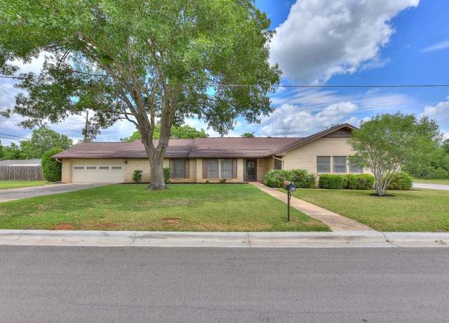 Property at 1715 Dawn Dr, Georgetown, TX 78628, 5 beds, 3 baths