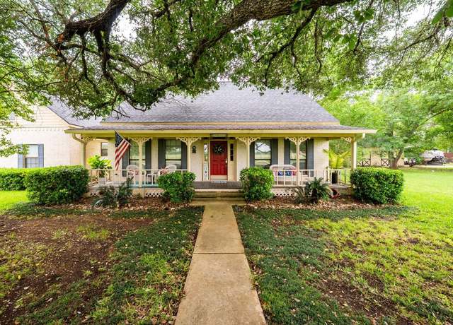 Property at 68 Riverside Ln, Martindale, TX 78655, 3 beds, 2.5 baths