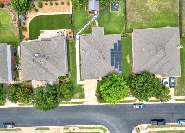 Property at 1040 Kensington Castle Trl, Pflugerville, TX 78660, 4 beds, 2 baths