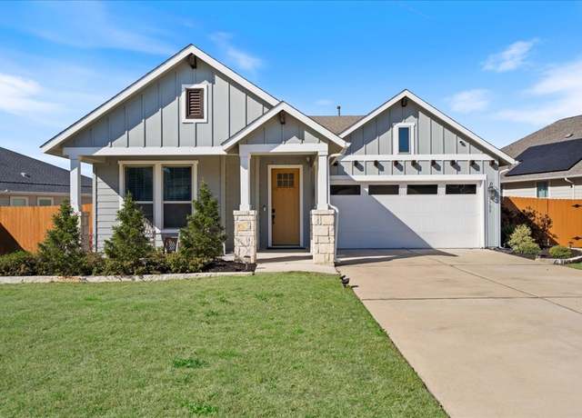 Property at 7708 Skytree Dr, Austin, TX 78744, 3 beds, 2 baths