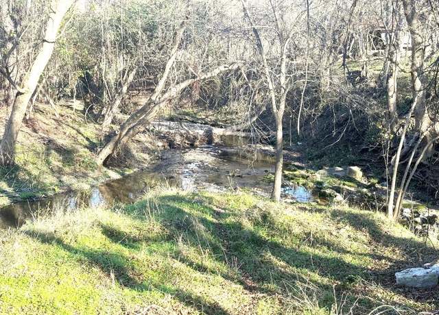 Property at 804 E Market St E, Lockhart, TX 78644