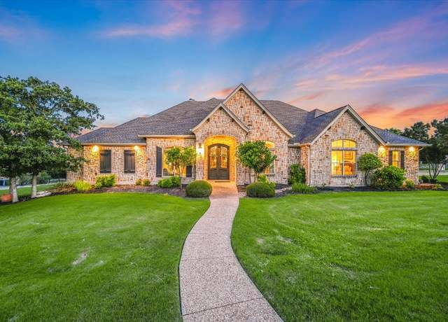 Property at 124 Walnut Tree Loop, Georgetown, TX 78633, 3 beds, 4 baths