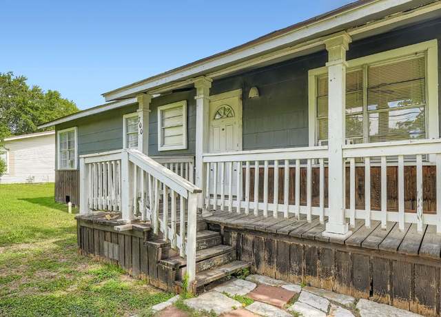 Property at 700 W Blanco St, Kyle, TX 78640, 3 beds, 2 baths