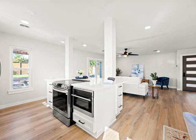 Property at 616 Bissonet Ln, Austin, TX 78752, 3 beds, 2 baths