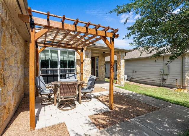 Property at 604 Comal Run, Hutto, TX 78634, 3 beds, 2 baths