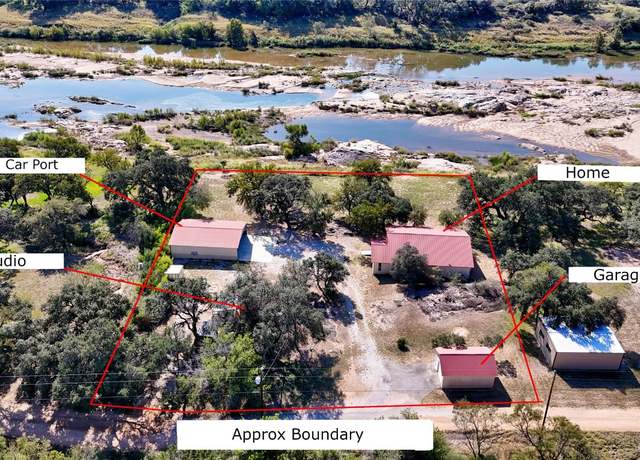 Property at 211 E Highway 29, Llano, TX 78643, 2 beds, 1 bath
