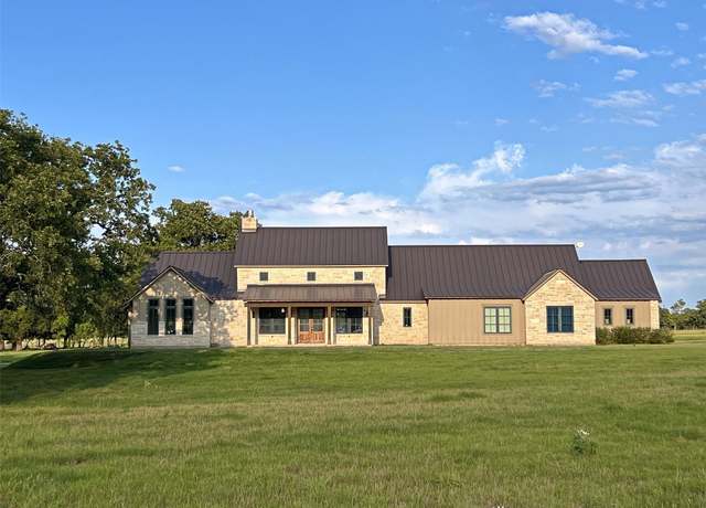 Property at 1402 Countryside Bnd, Fredericksburg, TX 78624, 3 beds, 4 baths