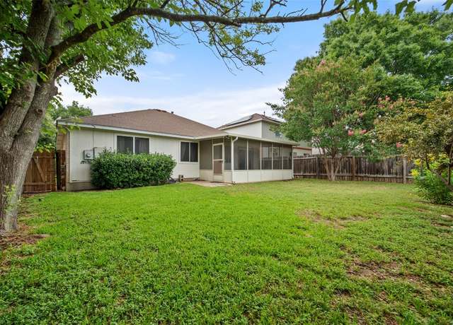 Property at 1009 Laurelleaf Dr, Pflugerville, TX 78660, 3 beds, 2 baths