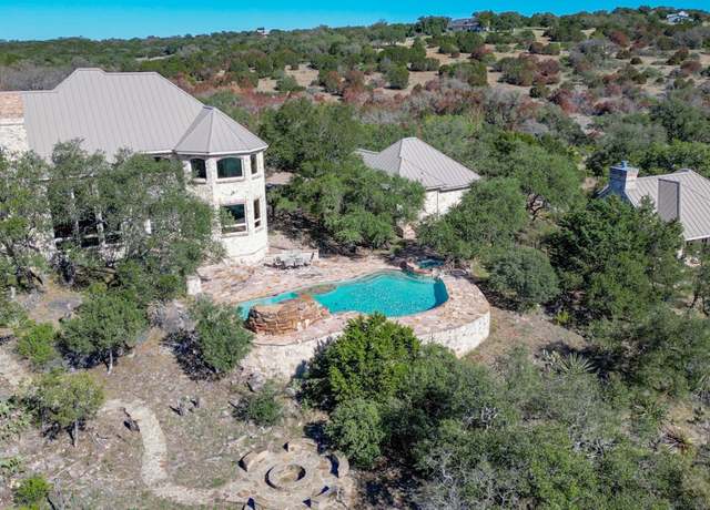 Property at 530 Scenic View Dr, Marble Falls, TX 78654, 4 beds, 3.5 baths