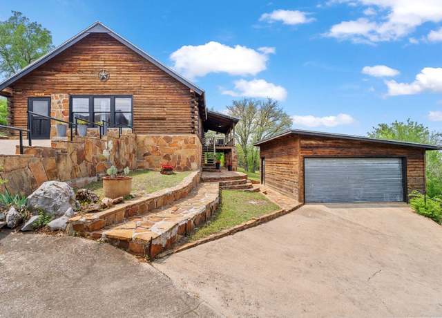 Property at 210 Circle Rd, Marble Falls, TX 78657, 3 beds, 2 baths