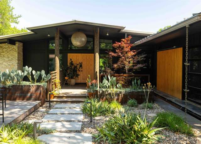 Property at 1805 Brookhaven Dr, Austin, TX 78704, 4 beds, 3 baths