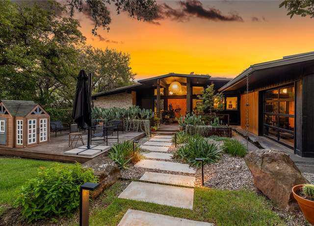 Property at 1805 Brookhaven Dr, Austin, TX 78704, 4 beds, 3 baths