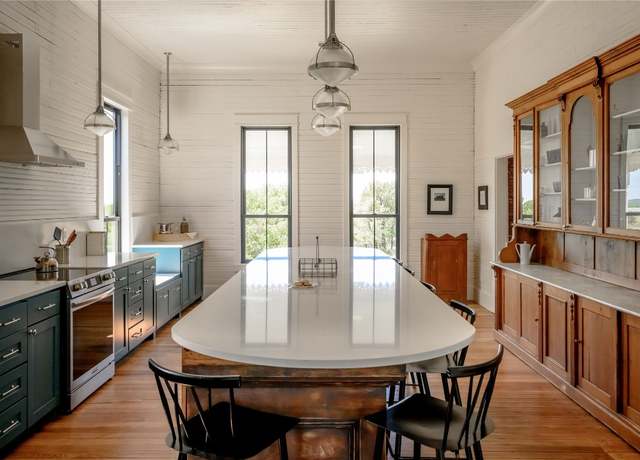 Property at 431 County Road 413, Spicewood, TX 78669, 4 beds, 2.5 baths