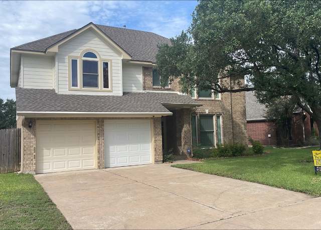 Property at 1605 Dapplegrey Ln, Austin, TX 78727, 4 beds, 3 baths