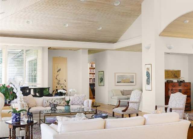 Property at 3200 Riva Ridge Rd, Austin, TX 78746, 4 beds, 4.5 baths
