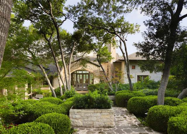 Property at 3200 Riva Ridge Rd, Austin, TX 78746, 4 beds, 4.5 baths