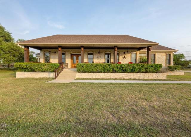 Property at 611 Post Oak Dr Unit B, Dripping Springs, TX 78620, 4 beds, 3.5 baths