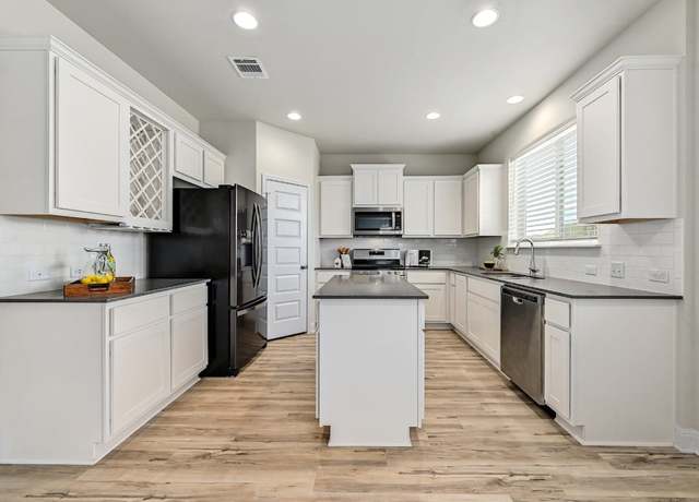 Property at 156 Gray Wolf Dr, San Marcos, TX 78666, 4 beds, 2.5 baths