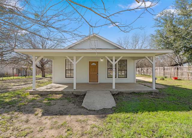 Property at 306 Hickory St, Rockdale, TX 76567, 3 beds, 1.5 baths