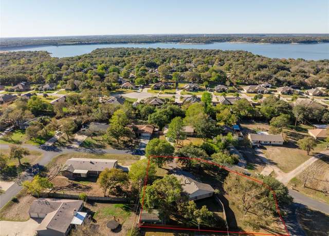 Property at 206 Woodland Trl, Belton, TX 76513, 2 beds, 2 baths