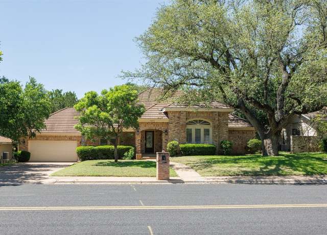 Property at 10242 Pinehurst Dr, Austin, TX 78747, 3 beds, 3 baths