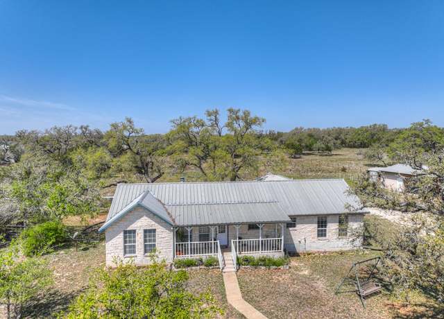 Property at 309 Oakwood Loop, San Marcos, TX 78666, 3 beds, 2.5 baths