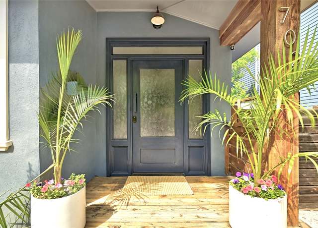 Property at 702 W Mary St, Austin, TX 78704, 3 beds, 2.5 baths