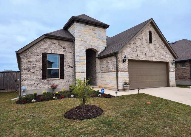 Property at 140 Periwinkle Ln, Bastrop, TX 78602, 3 beds, 2 baths