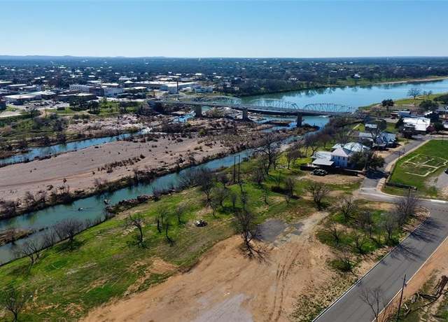 Property at 006 Walden Way, Llano, TX 78643